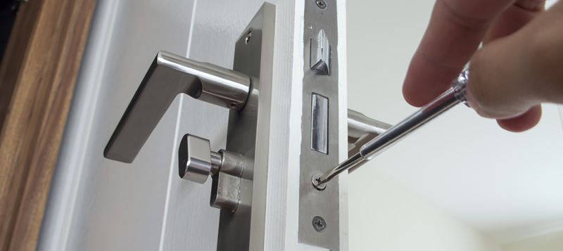 Låsesmed Nørrebro reparerer låse, læs vores låsesmed anmeldeler og bedømmelser